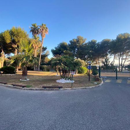 Appartement Face Mer Et Port Santa Lucia Climatise Et Wifi Saint-Raphaël Eksteriør bilde