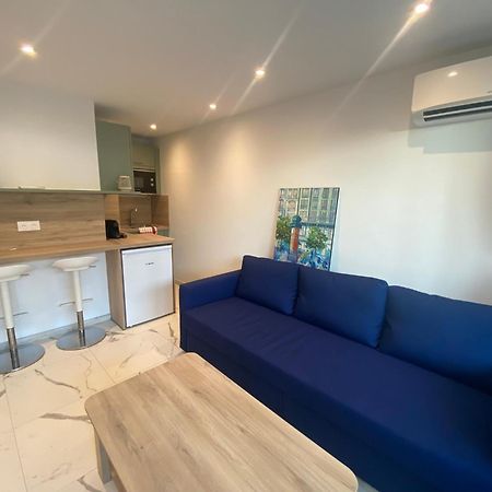 Appartement Face Mer Et Port Santa Lucia Climatise Et Wifi Saint-Raphaël Eksteriør bilde