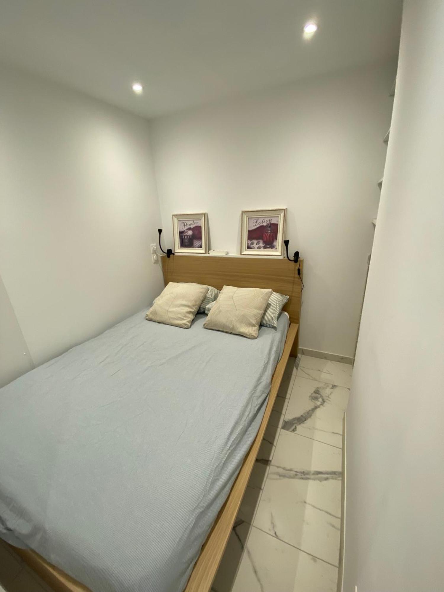 Appartement Face Mer Et Port Santa Lucia Climatise Et Wifi Saint-Raphaël Eksteriør bilde