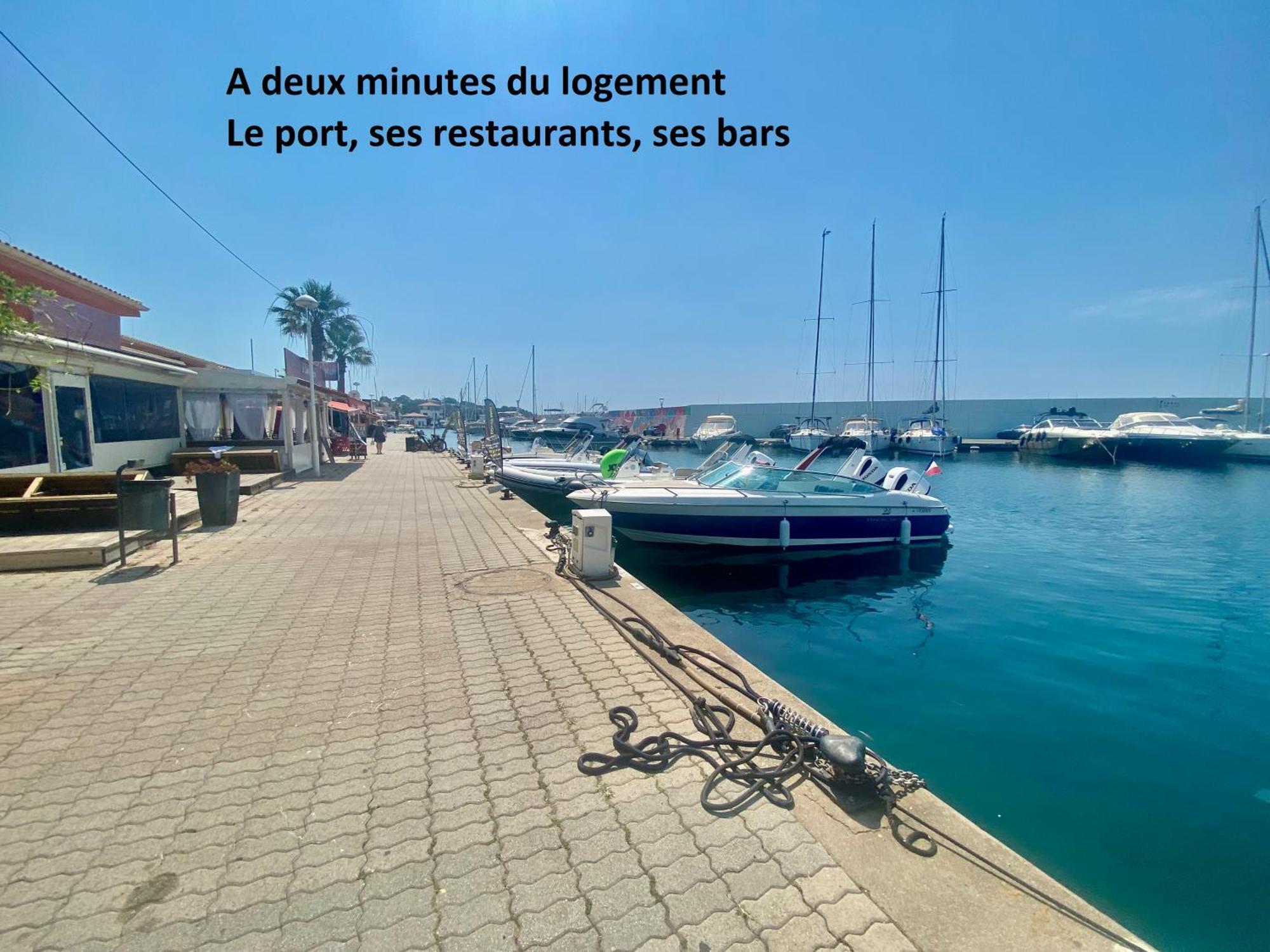 Appartement Face Mer Et Port Santa Lucia Climatise Et Wifi Saint-Raphaël Eksteriør bilde