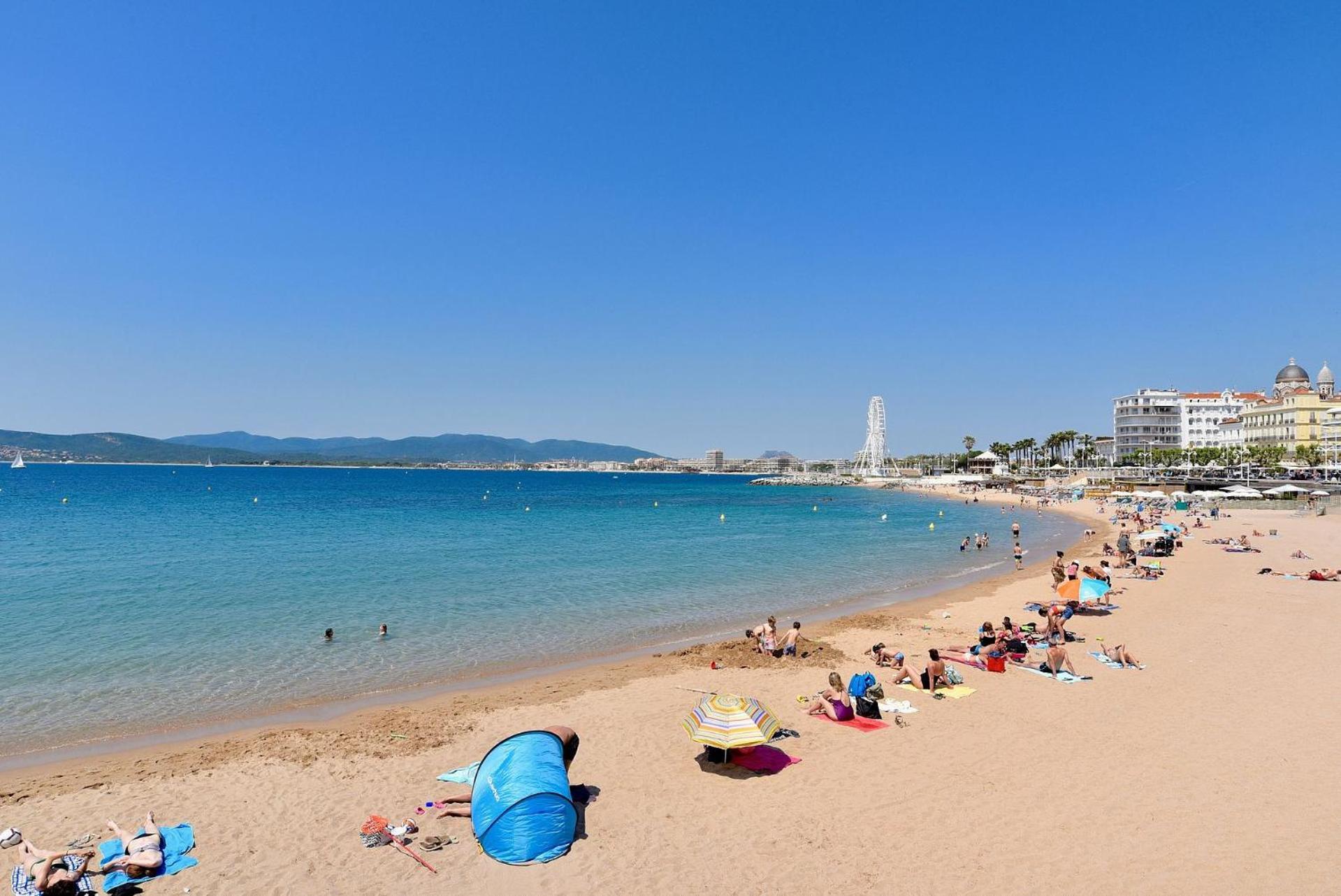Appartement Face Mer Et Port Santa Lucia Climatise Et Wifi Saint-Raphaël Eksteriør bilde